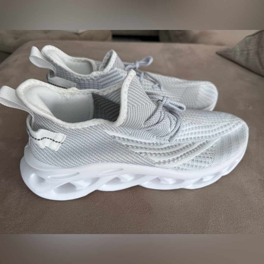 Men’s Running Shoes